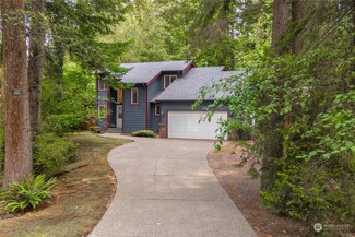 19014 68th St E, Bonney Lake, WA 98391