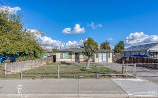 301 Ohio Dr, Bakersfield, CA 93307