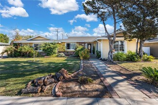 2067 N Cambridge St, Orange, CA 92865