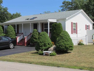 107 Whippoorwill St, Seabrook, NH 03874