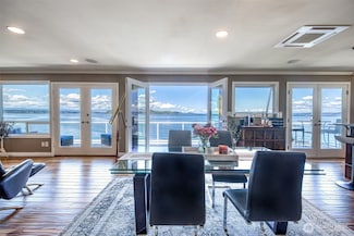 10879 Point Vashon Dr SW, Vashon, WA 98070