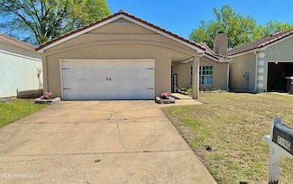 7190 Atterbury Cir E, Southaven, MS 38671
