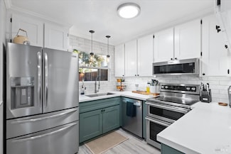 711 Racquet Club Cir, Rohnert Park, CA 94928