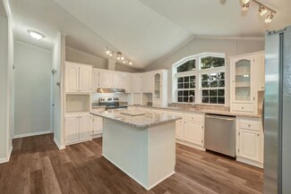 1584 Barefoot Rd Unit B, Newton Grove, NC 28366