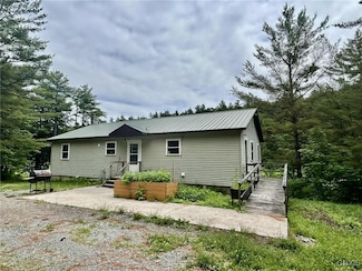 47382 New York 37, Hammond, NY 13646