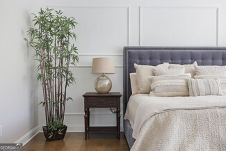 6435 Lucent Ln, Sandy Springs, GA 30328