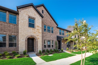 216 Spring Hill Rd, Flower Mound, TX 75028
