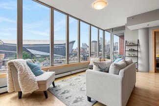 215 10th Ave S Unit 730, Minneapolis, MN 55415