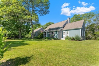 56 Bridle Path Rd, Vineyard Haven, MA 02568