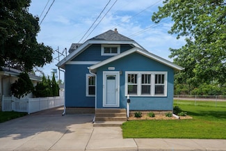 4600 39 1 2 Ave N, Robbinsdale, MN 55422