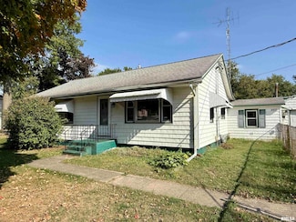 207 S State St, Henderson, IL 61439