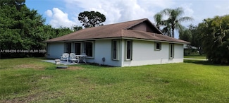2477 SE Renick Ave, Port Saint Lucie, FL 34952