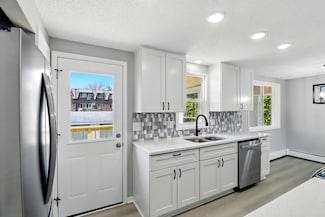 7581 Idaho Ave N, Brooklyn Park, MN 55428