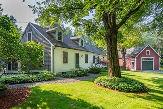 19 Maple St, Townsend, MA 01469
