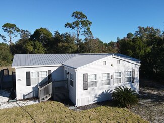 233 Whiting St, Port St. Joe, FL 32456