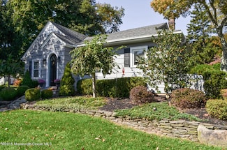 25 Maple Ave, Little Silver, NJ 07739