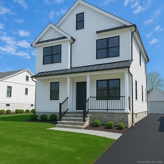 879 Riverside Dr, Fairfield, CT 06824
