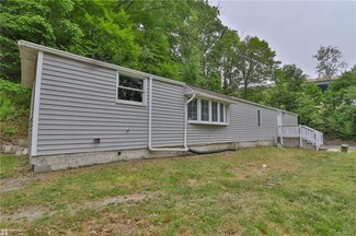 3250 Main St, Slatington, PA 18080