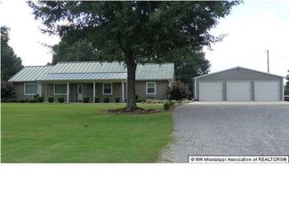 4467 Stage Rd, Coldwater, MS 38618