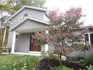 29 Cove St, Goffstown, NH 03045