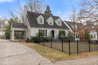 1811 W Friendly Ave, Greensboro, NC 27403