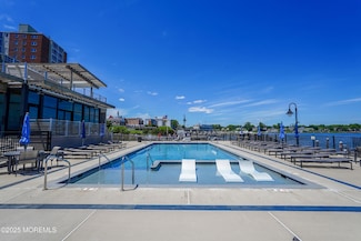 28 Riverside Ave Unit 2G, Red Bank, NJ 07701