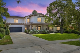 512 Golden Dr W, Redlands, CA 92373
