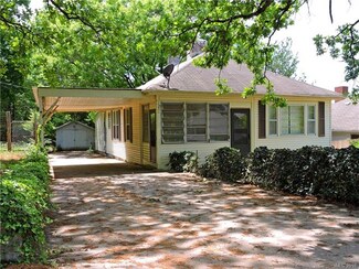 121 Falls Rd, Badin, NC 28001