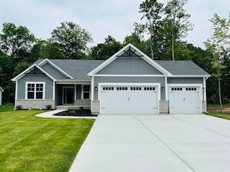 6112 Helmsdale Dr, Lafayette, IN 47905