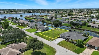 610 SW 35th St, Cape Coral, FL 33914