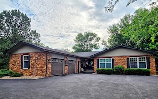 902 6th Ave SE, Pipestone, MN 56164