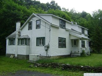 55 Decker Rd, Craryville, NY 12521