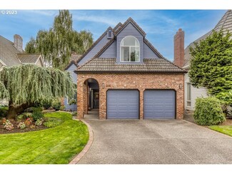 316 N Lotus Isle Dr, Portland, OR 97217