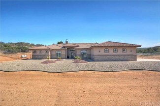 11033 Medlow Ave, Oak Hills, CA 92344