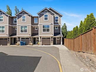 16212 48th Ave W Unit 8, Edmonds, WA 98026