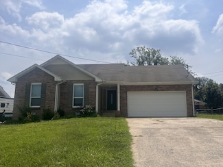 366 Brook Mead Dr, Clarksville, TN 37042