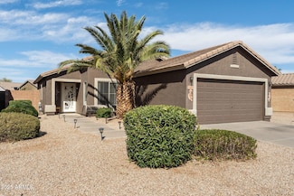48 E Nolana Place, San Tan Valley, AZ 85143