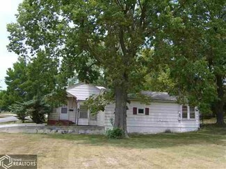 703 W Elm St, Eldon, IA 52554