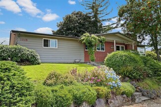 1015 S 233rd Place, Des Moines, WA 98198