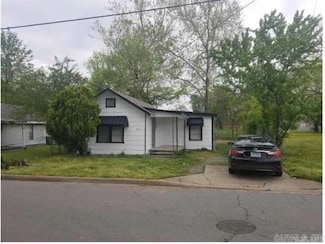 4221 Rogers St, North Little Rock, AR 72117
