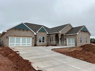 10132 NW 100th St, Yukon, OK 73099