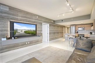 16385 Biscayne Blvd Unit 1618+ 2 Parking, North Miami Beach, FL 33160