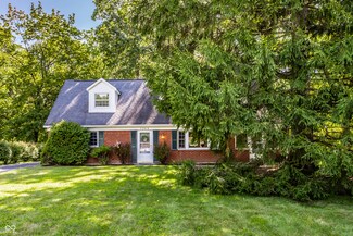 7353 Grandview Dr, Indianapolis, IN 46260