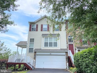 201 Yorktown Ct, Malvern, PA 19355