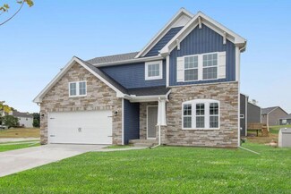5574 Paxton Ct, Portage, MI 49024