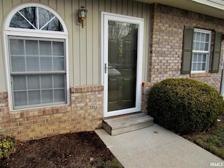 733 E Sherwood Hills Dr, Bloomington, IN 47401