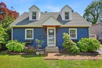 63 Henry St, Fairfield, CT 06824