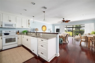 300 Harbour Dr Unit 201E, Vero Beach, FL 32963