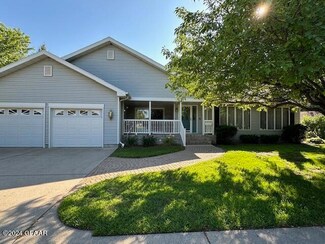 822 Bygland Rd SE, East Grand Forks, MN 56721