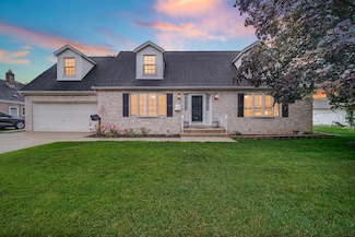 36 Beverly Blvd, Hobart, IN 46342